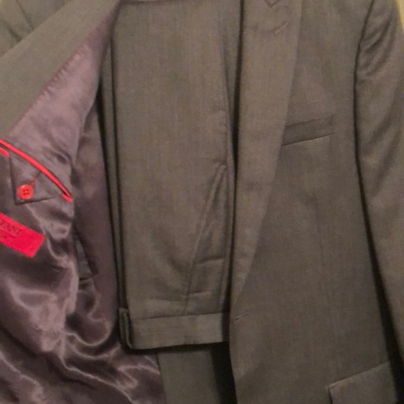 Dark suit.  Alfalni.  Medium to large sized. - Picture 4 of 4